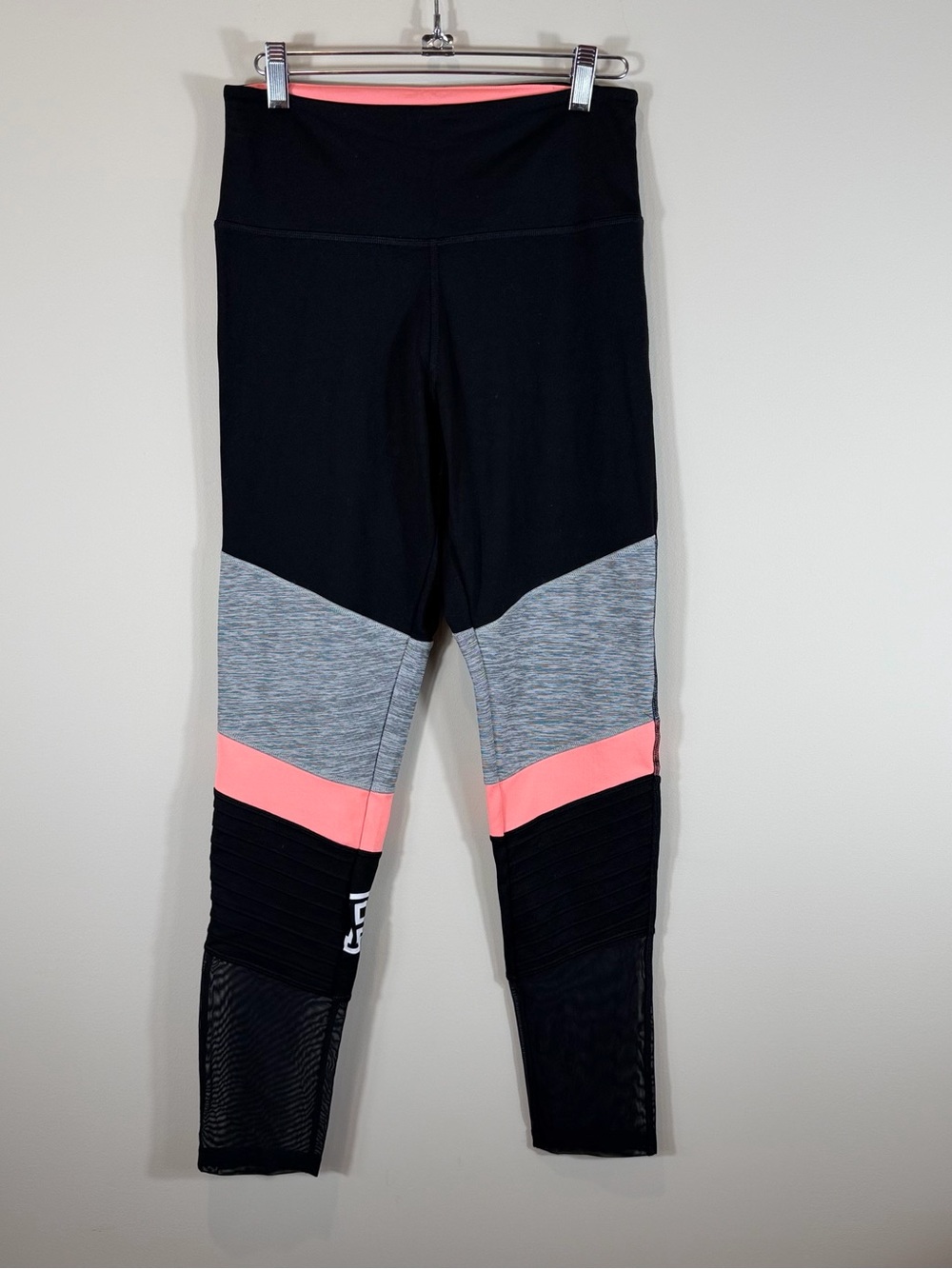 PINK Victoria's Secret Ultimate Black Leggings with Gray Panels & Pink Stripe M